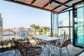 Gyeongju Heybreeze Pool Villa