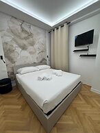 Laurina Home Collection