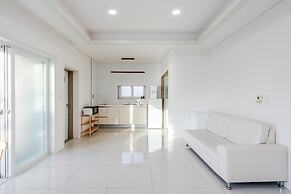 Geoje Gonggan Pool Villa