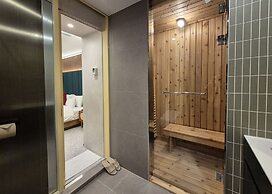 Hotel Flore