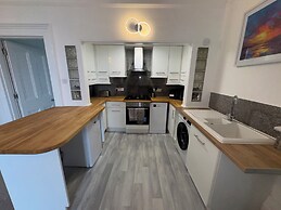 2 Bed - The Poop Deck by Smart Welcomes