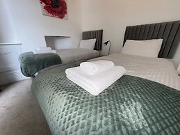 2 Bed - The Poop Deck by Smart Welcomes