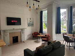 2 Bed - The Poop Deck by Smart Welcomes