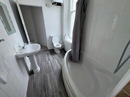 2 Bed - The Poop Deck by Smart Welcomes