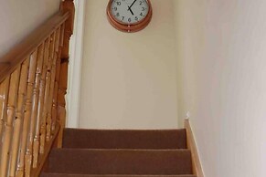 Apartment - Sleeps 4 - Near Castle & Town Centre