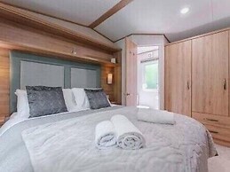 Tree Tops - Kelling Heath Holiday Park - 22244