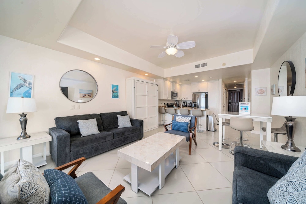 Las Palomas 1BR 1BA Luxury Ocean View