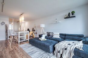 The Waterfront Suites