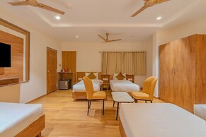 Hotel TGR