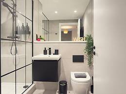 2 Bed Flat - Sleeps 4 - Parking - Wifi