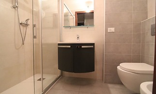 Seaside Flat With Shared Pool