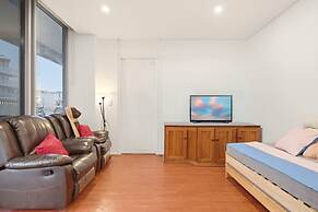 Metawise BnB Bright Open 2BR Arncliffe Sleeps 6