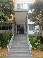 Metawise BnB Bright Open 2BR Arncliffe Sleeps 6
