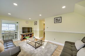 6 Mi to Lower Manhattan: Apt w/ Shared Patio!