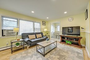 6 Mi to Lower Manhattan: Apt w/ Shared Patio!