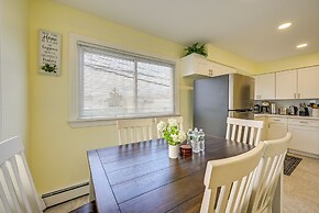 6 Mi to Lower Manhattan: Apt w/ Shared Patio!