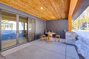 Mountain Modern and Spacious, Close to Everything!