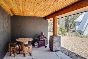 Mountain Modern and Spacious, Close to Everything!