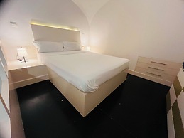 Parthenope Home