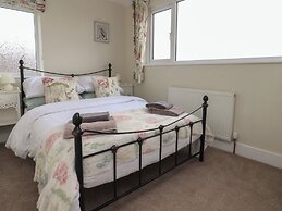 Wardenlea