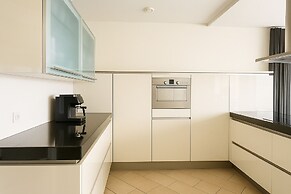 14p Riverfront Villa With Jacuzzi Dock Gameroom