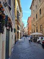 Home Piazza Dell'Orologio