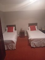 Ty Newydd Country Hotel