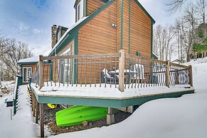 Dock & Views! Lakeside Family Escape in Wilton
