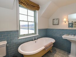 Schiehallion House