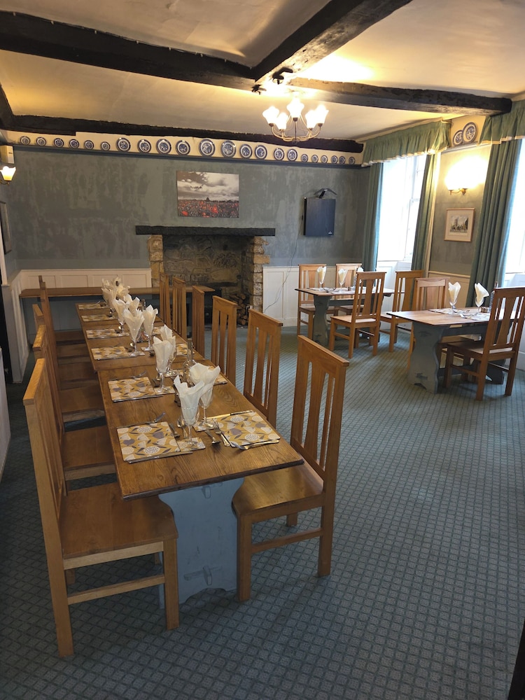 Langport Arms Hotel
