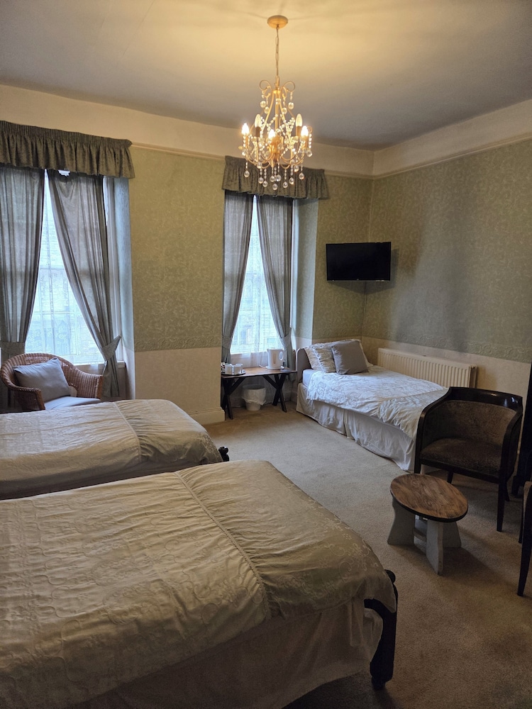 Langport Arms Hotel