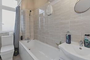 Prime City Centre Apartment 2BR