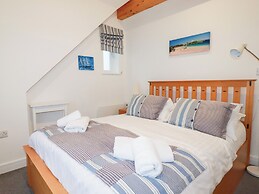 Fistral Palms 2