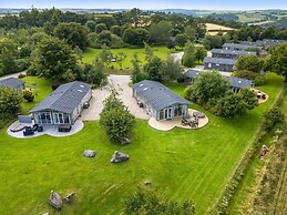20 Meadow Retreat
