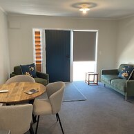 Pioneer Motel