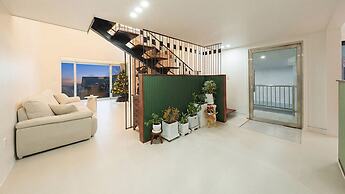 Gapyeong Hotel Forest Hue Pension