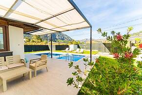 Villa Larisa in Mergenli