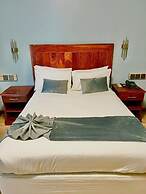 Hotel Redcliff