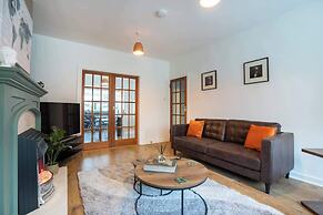 10 Mins to Aberdeen City Centre - Parking - Garden