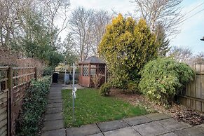 10 Mins to Aberdeen City Centre - Parking - Garden