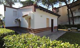 Cozy Villa Close to the Beach