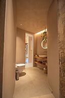Essenza Boutique Apartments
