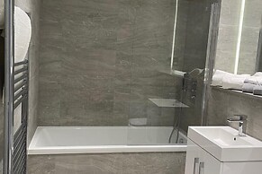 1 Bed - Sleeps 2 - City Centre - Free Parking