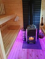 House With Private Garden and Sauna