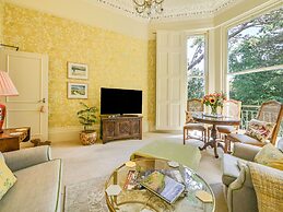 Muntham Deluxe Apartment 2