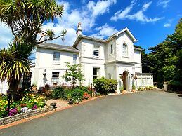 Muntham Deluxe Apartment 3