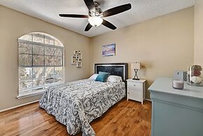 Modern Pflugerville Home Near Austin