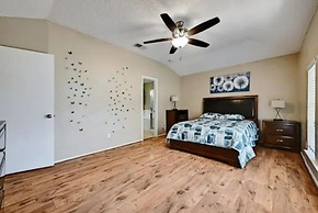 Modern Pflugerville Home Near Austin
