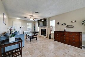 Modern Pflugerville Home Near Austin