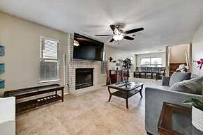 Modern Pflugerville Home Near Austin